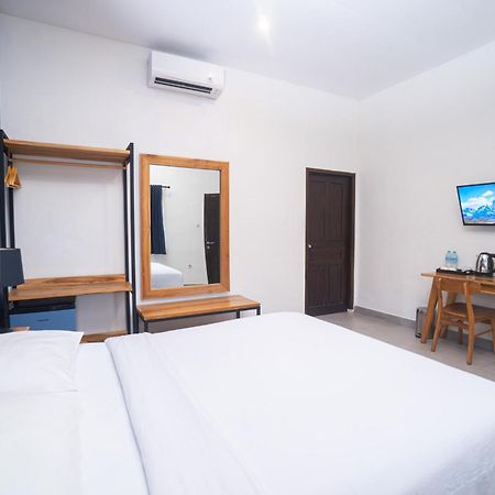 Hotel La Casa Jogja Kejayan Exterior foto